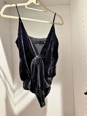 House of Harlow 1960 x Revolve Velvet Tie-Front Bodysuit Black XXS